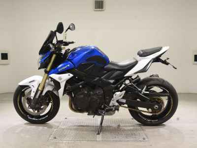 Suzuki GSR750 2013