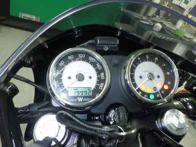 Kawasaki W800 2022