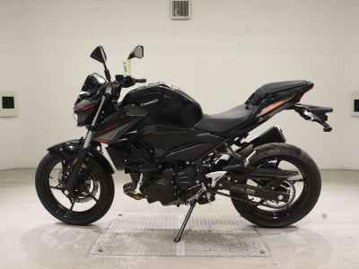 Kawasaki Z400 2024