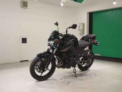 Kawasaki Z400 2024