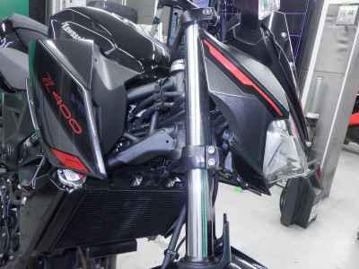 Kawasaki Z400 2024