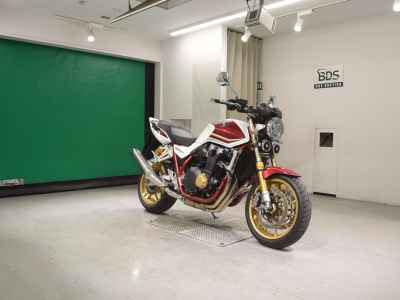 Honda CB1300SF 2023