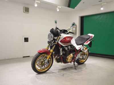 Honda CB1300SF 2023
