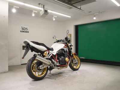 Honda CB1300SF 2023
