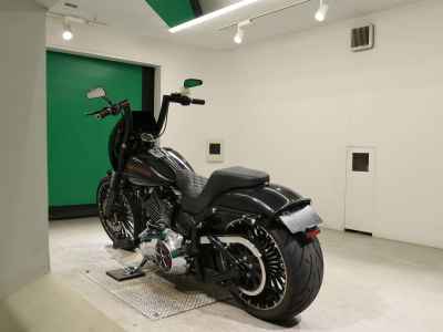 Harley-Davidson Breakout FXSB103 2017