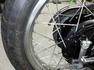 Yamaha SR400 2021