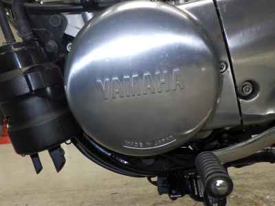 Yamaha SR400 2021