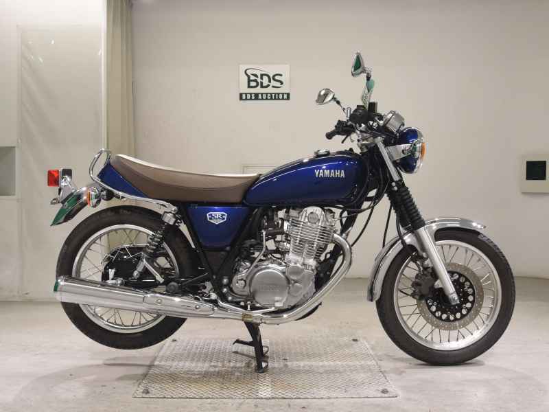 Yamaha SR400 2021