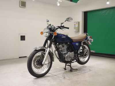 Yamaha SR400 2021