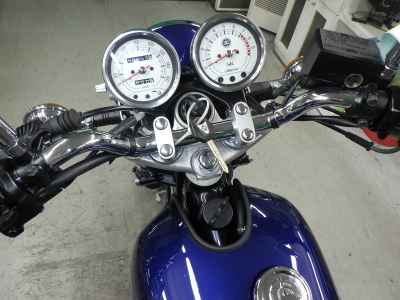 Yamaha SR400 2021