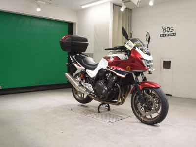 Honda CB400 Super Boldor 2018