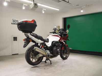 Honda CB400 Super Boldor 2018