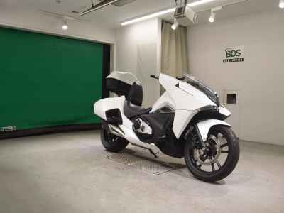 Honda NM4 Vultus 2017