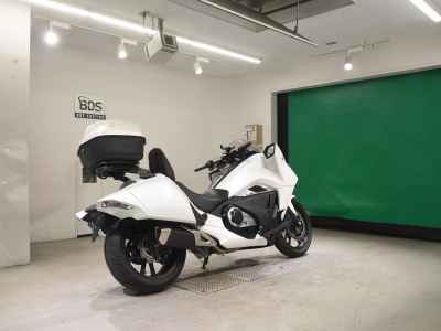 Honda NM4 Vultus 2017