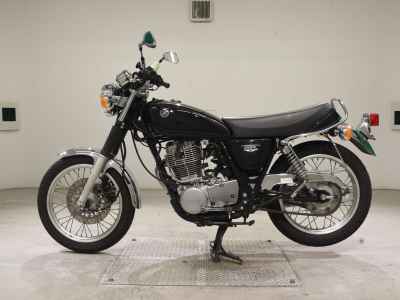 Yamaha SR400 2017