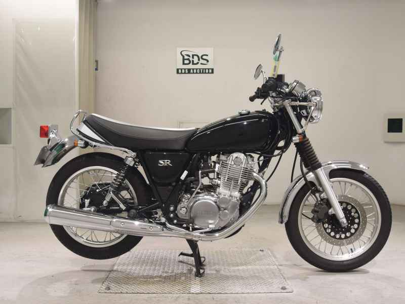 Yamaha SR400 2021