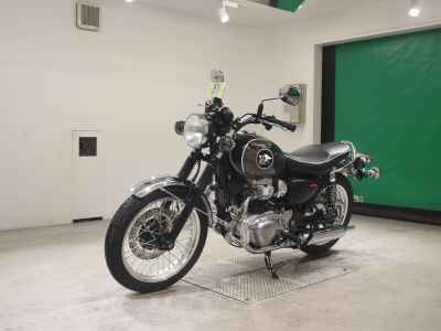 Kawasaki W800 2023