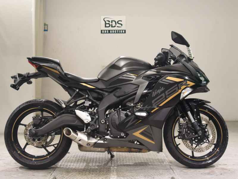 Kawasaki Ninja ZX-25R 2022