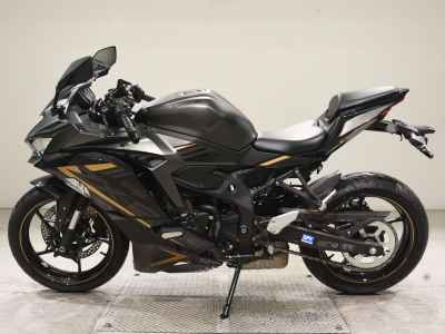 Kawasaki Ninja ZX-25R 2022