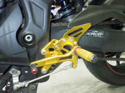 Yamaha YZF-R25 2015