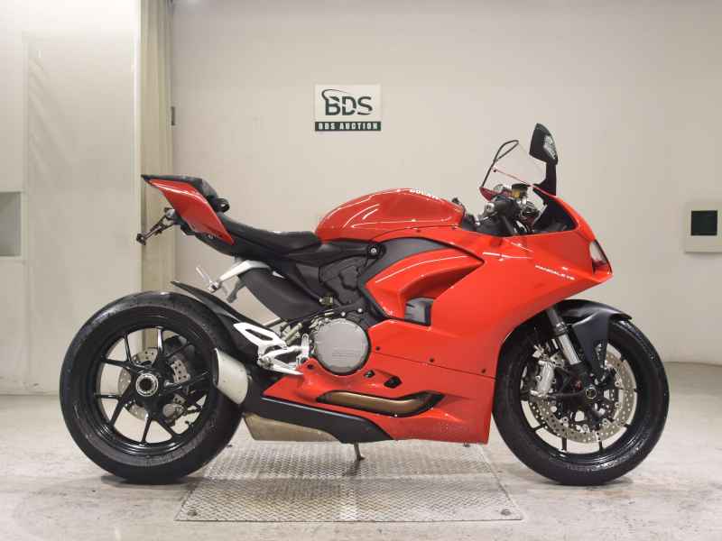 Ducati Panigale V2 2021