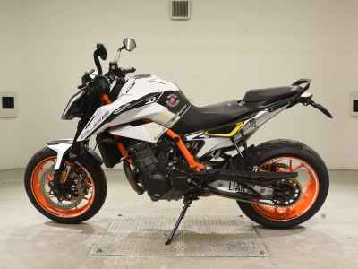 KTM 890 Duke R 2022