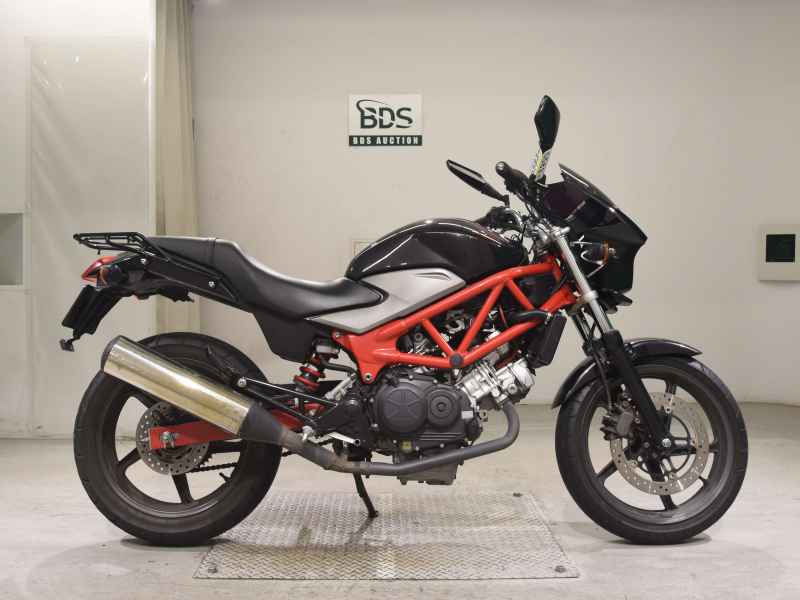 Honda VTR250 2011
