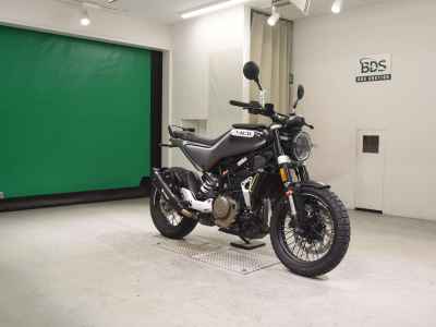 Husqvarna Svartpilen 401 2022
