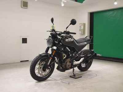 Husqvarna Svartpilen 401 2022