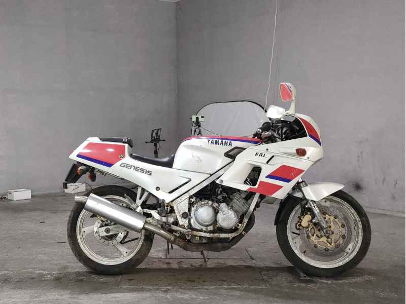 Yamaha FZR250 1988