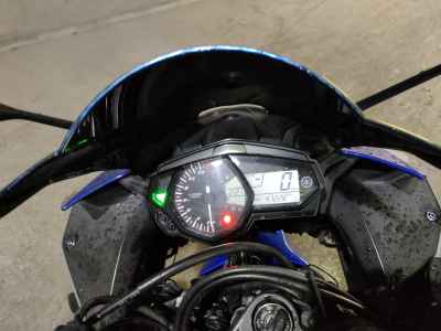 Yamaha YZF-R25 2015