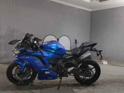 Kawasaki Ninja ZX-4RR 2023