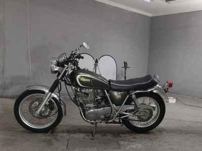 Yamaha SR400 2013