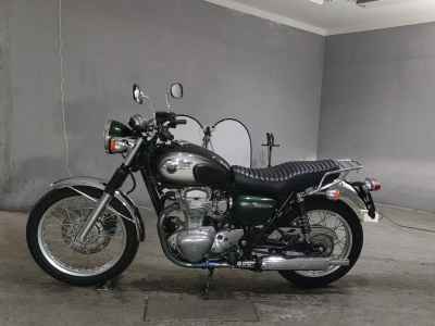 Kawasaki W800 2011