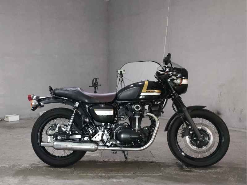 Kawasaki W800 2022