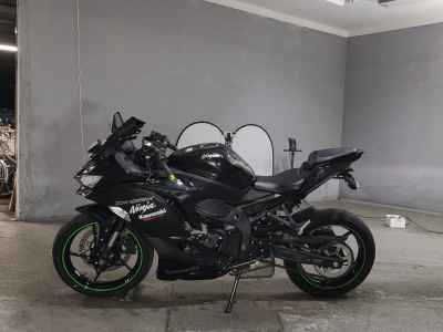 Kawasaki Ninja ZX-25R 2021