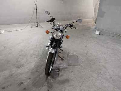 Yamaha SR400 2021