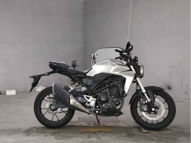 Honda CB250R 2018