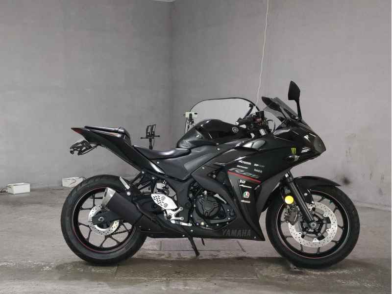 Yamaha YZF-R25 2018