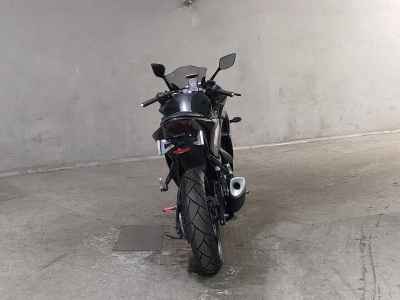 Yamaha YZF-R25 2018