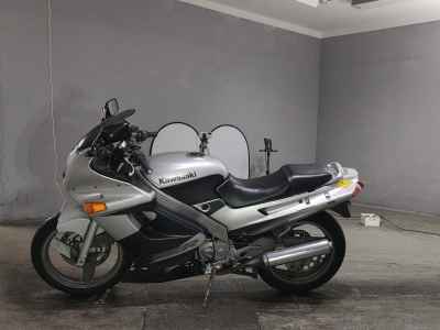 Kawasaki ZZR250 1999
