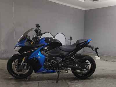 Suzuki GSX-S1000F 2021