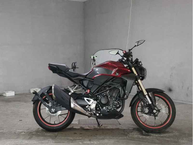 Honda CB250R 2019