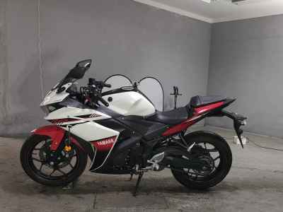 Yamaha YZF-R25 2016