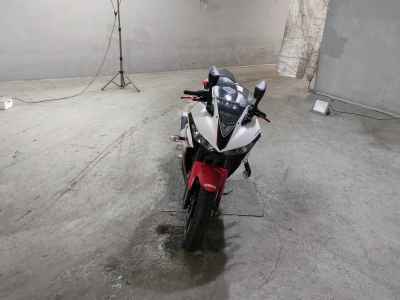 Yamaha YZF-R25 2016