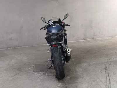 Honda CBR400R 2022