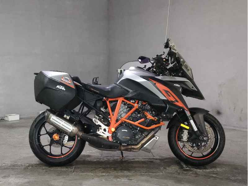 KTM 1290 Super Duke GT 2018
