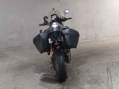 KTM 1290 Super Duke GT 2018