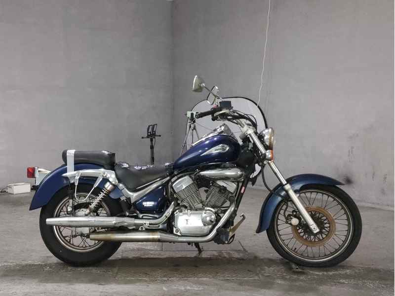 Suzuki Intruder 250LC 2004