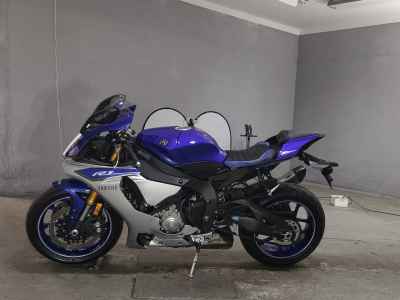 Yamaha YZF-R1 2015